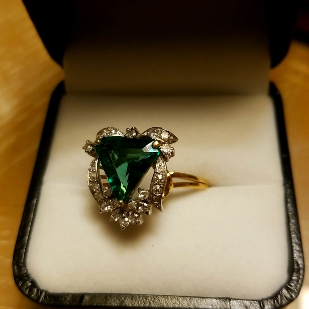 Vintage Art Deco Tourmaline 18k diamond ring